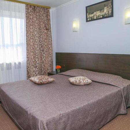 Dnepropetrovsk Hotel Ngoại thất bức ảnh