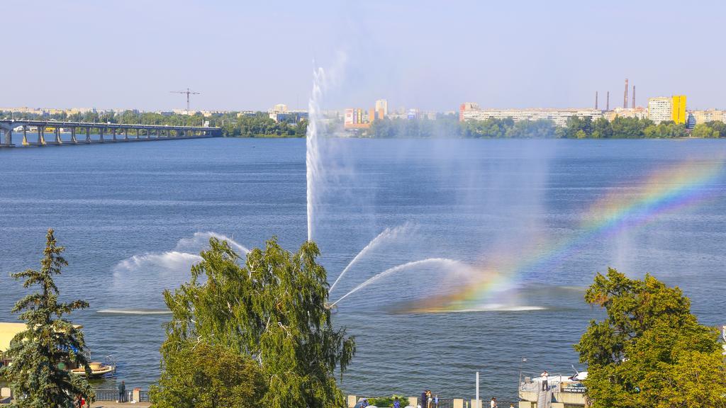 Dnepropetrovsk Hotel Ngoại thất bức ảnh