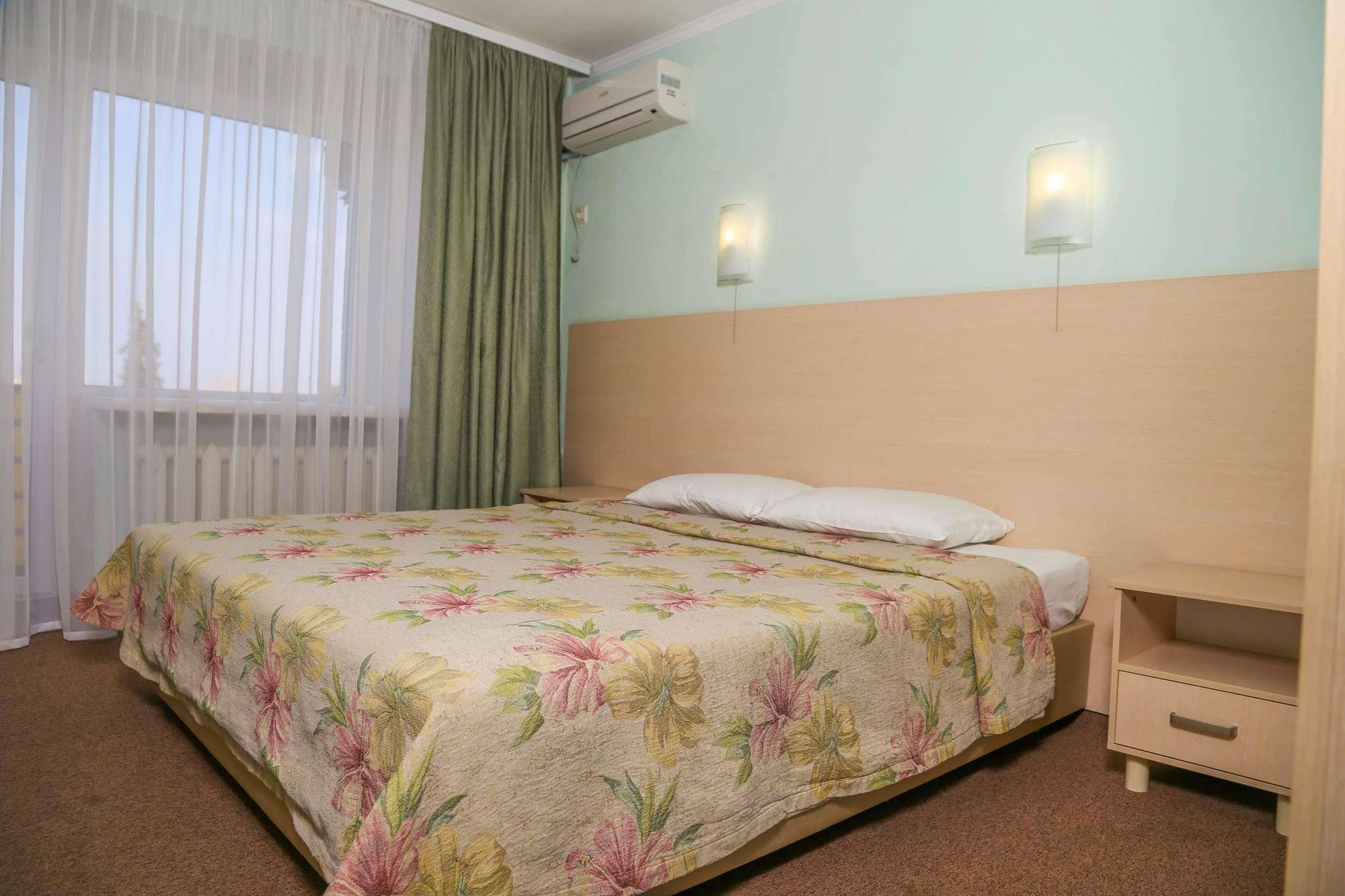 Dnepropetrovsk Hotel Ngoại thất bức ảnh