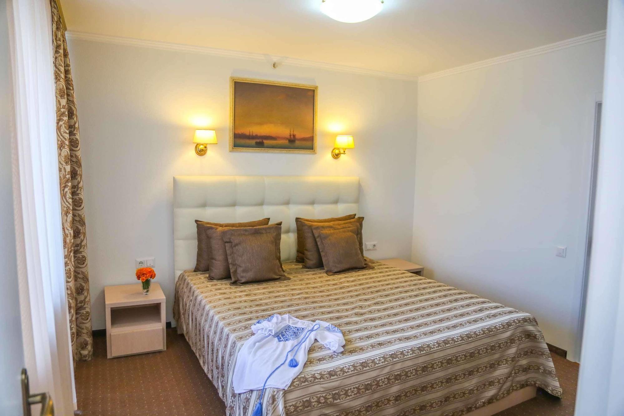 Dnepropetrovsk Hotel Ngoại thất bức ảnh